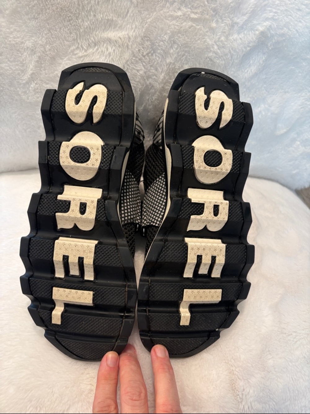 Sorel Casual Slip-On Sneakers in Gray and Black with Orange Heel Tab - Picture 4 of 5